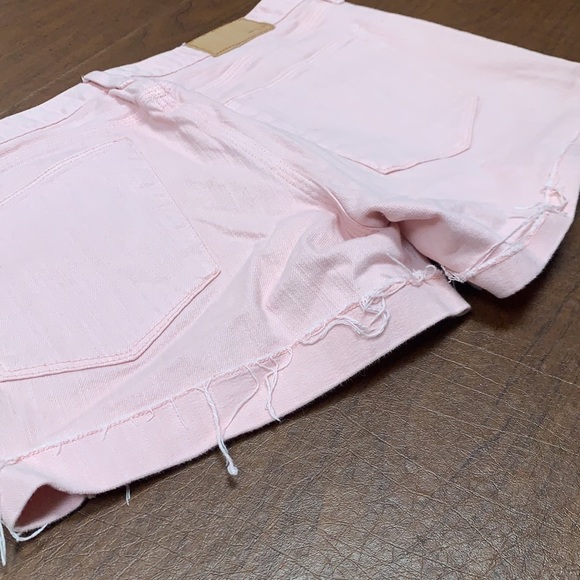 MADEWELL Mid Rise Cuffed Light Pink Denim Shorts Size 28 - Picture 5 of 9